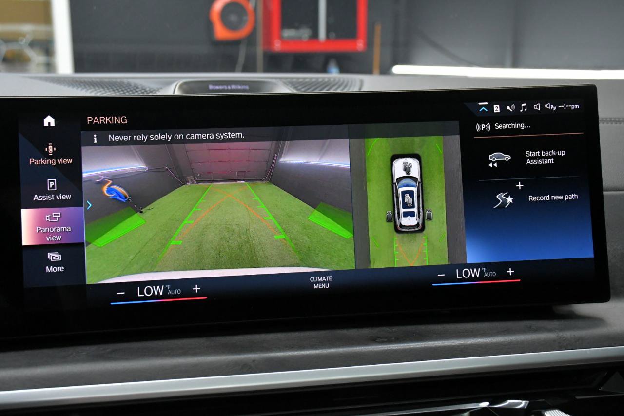 Used 2023 BMW X7 M60i AWD/4WD image 55