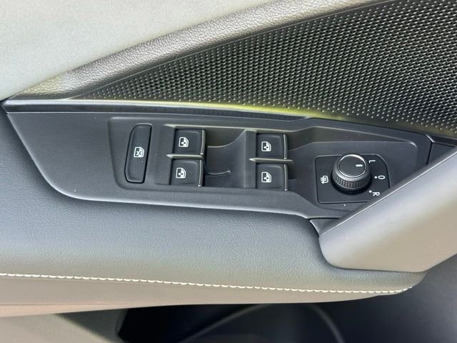 New 2026 Volkswagen Tiguan SE R-Line AWD/4WD image 21