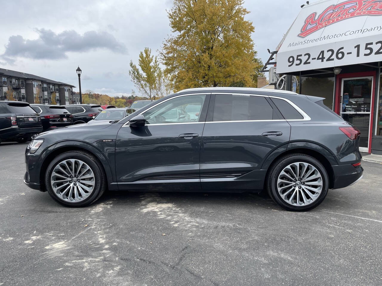 Used 2019 Audi e-tron Prestige w/ Prestige Package image 3