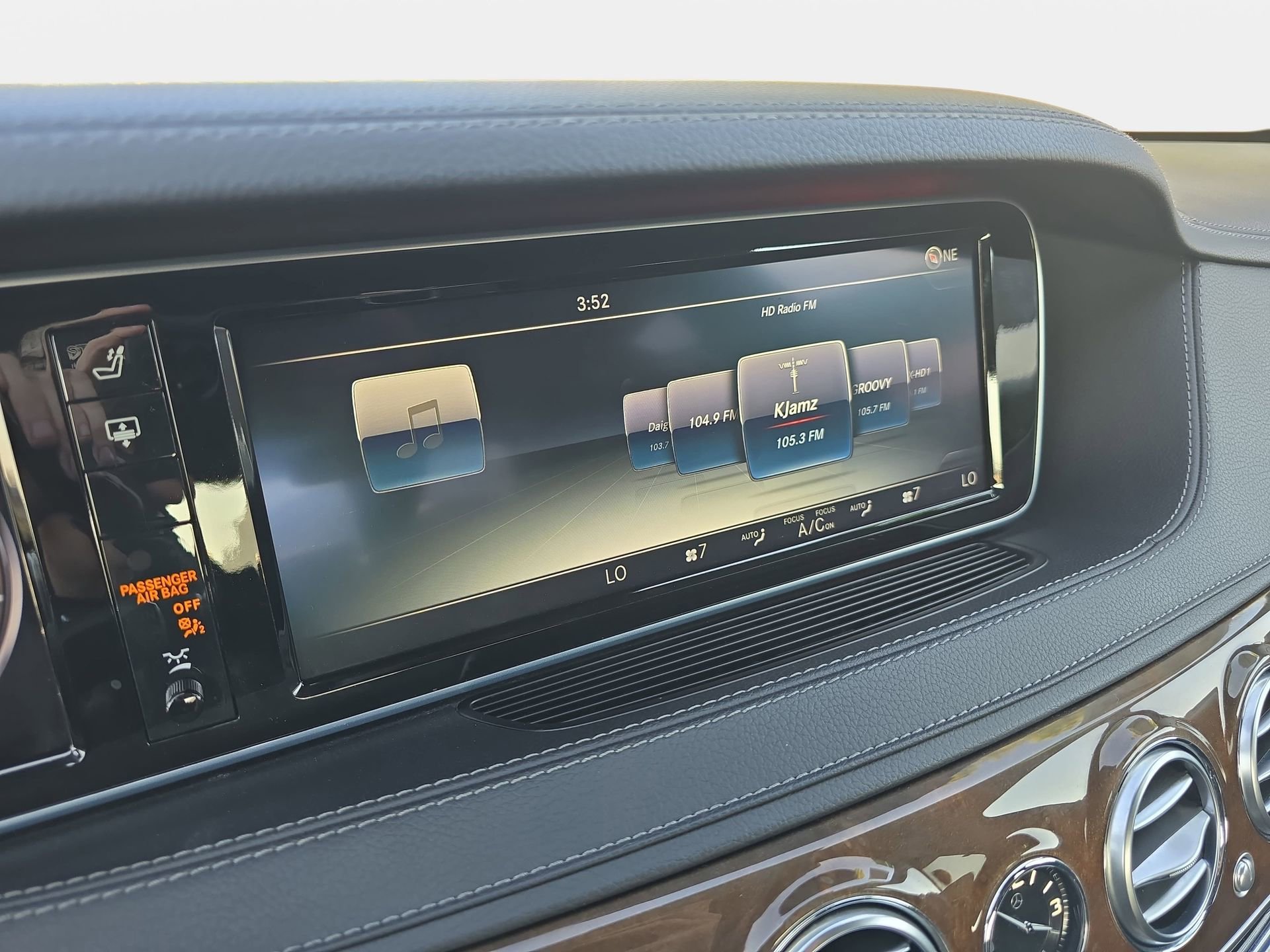 Used 2015 Mercedes-Benz S 550 4MATIC Sedan image 21