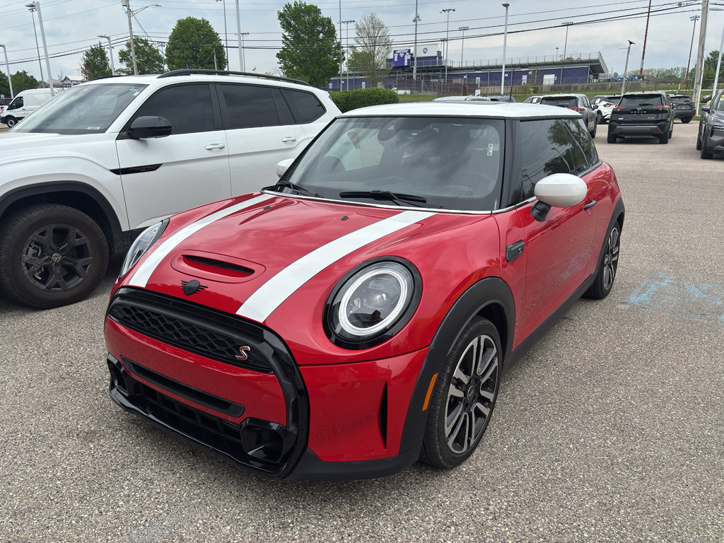Used 2024 MINI Cooper S FWD image 2