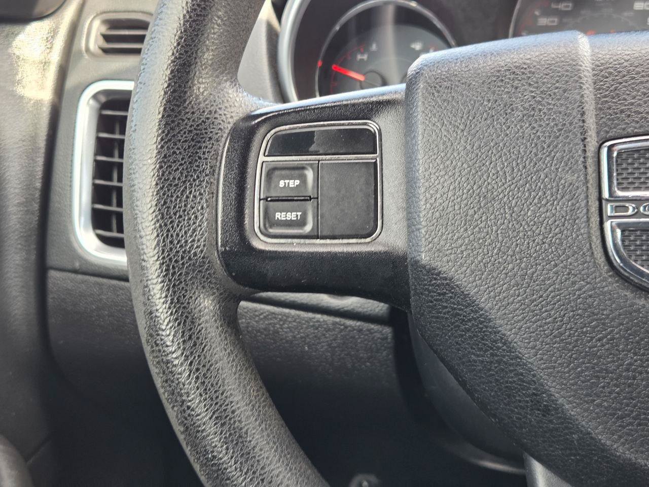 Used 2012 Dodge Avenger SE FWD image 19