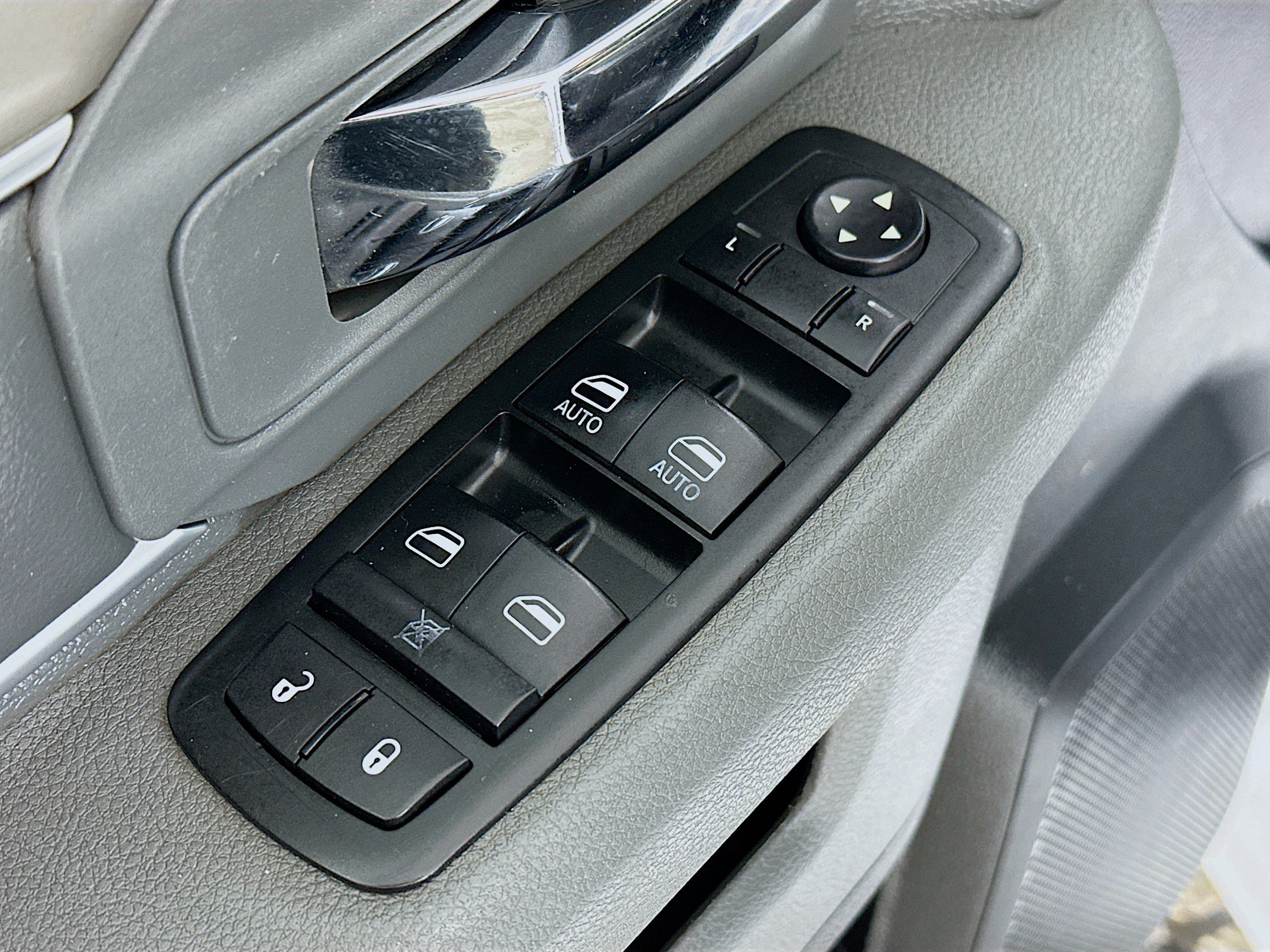 Used 2015 RAM 1500 Big Horn AWD/4WD image 16