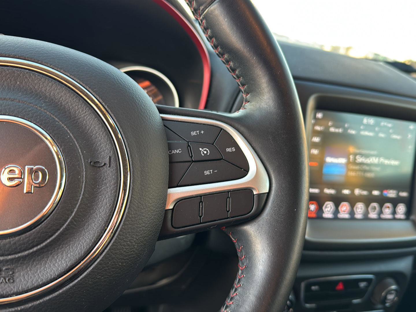 Used 2019 Jeep Compass Trailhawk image 19