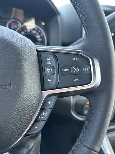 New 2026 RAM 3500 Big Horn AWD/4WD image 19