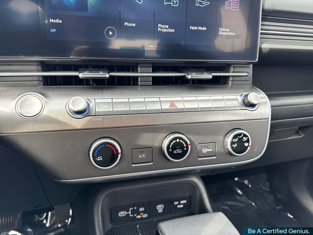 Certified 2024 Hyundai Kona SE image 45
