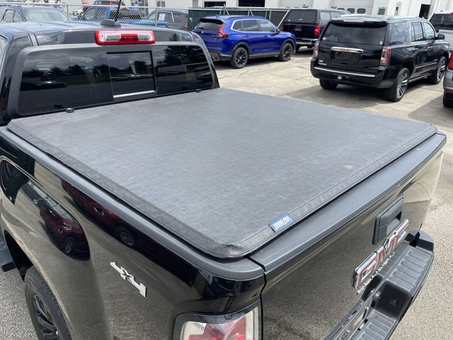 Used 2022 GMC Canyon Elevation w/ Elevation Premium Package AWD/4WD image 22