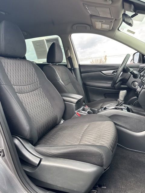 Certified 2019 Nissan Rogue SV image 13