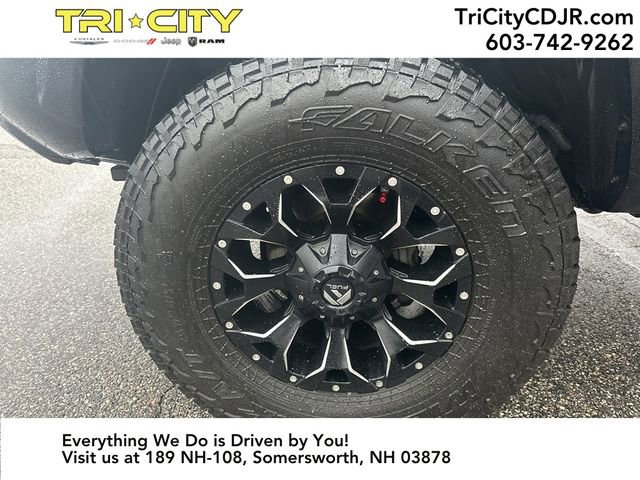 Used 2018 Toyota Tacoma TRD Sport w/ Technology Package image 31