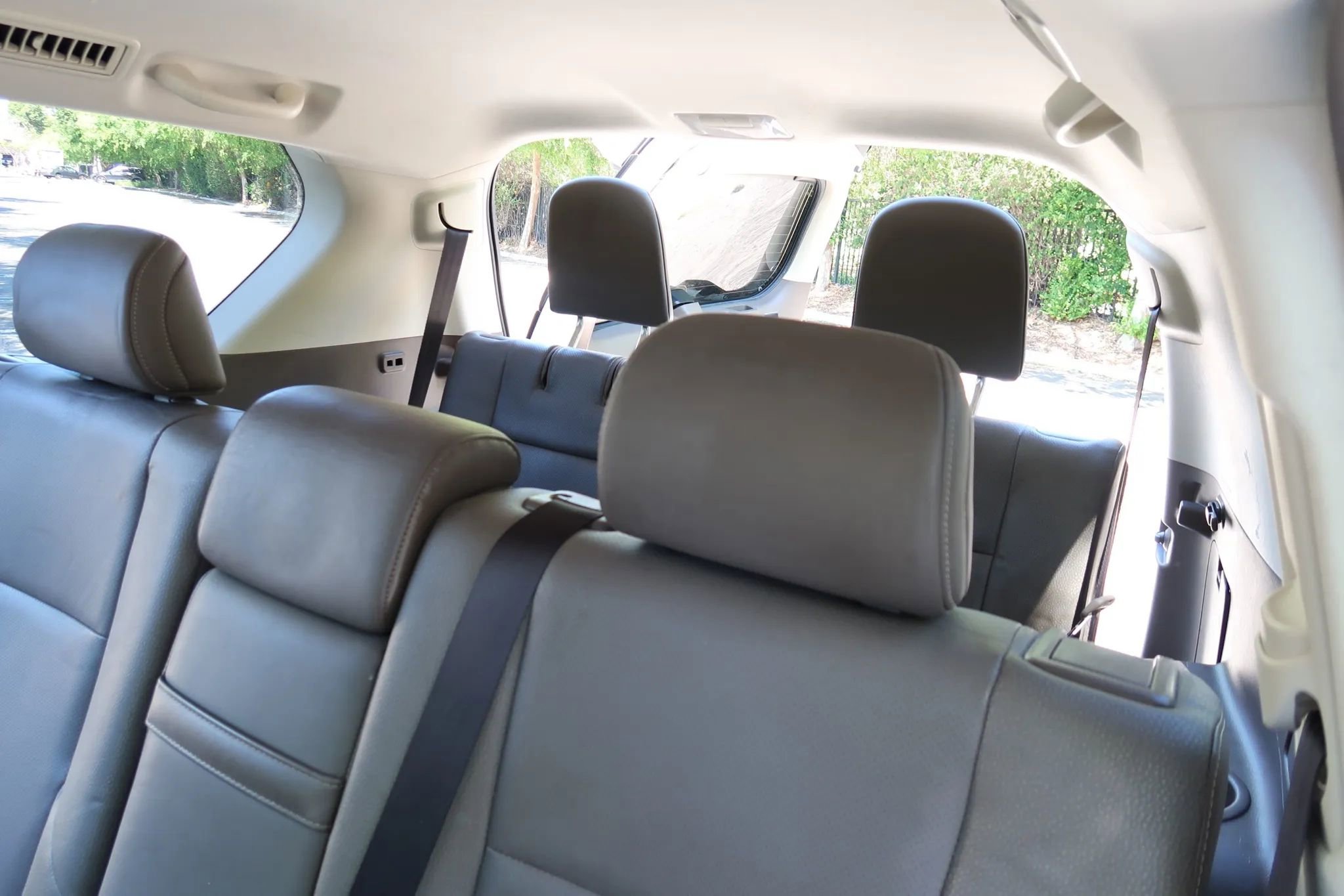 Used 2015 Lexus GX 460 w/ Premium Package AWD/4WD image 14