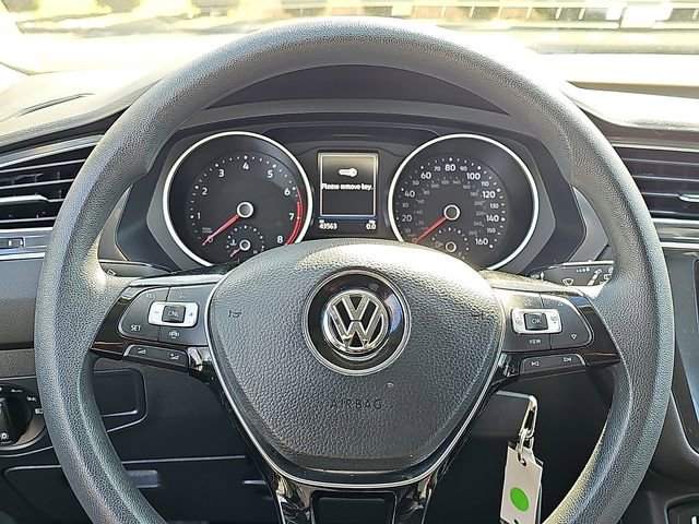 Used 2021 Volkswagen Tiguan S image 17