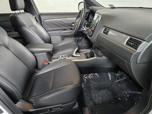 Used 2019 Mitsubishi Outlander SEL image 24