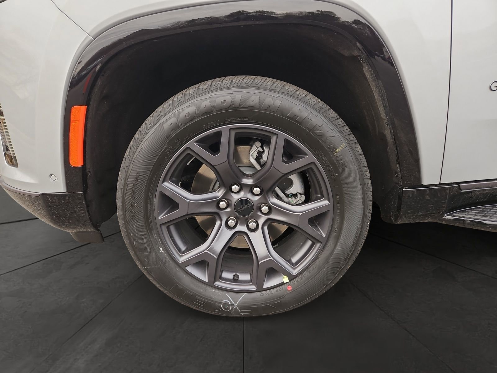 New 2026 Jeep Grand Wagoneer Limited w/ Convenience Group I image 14