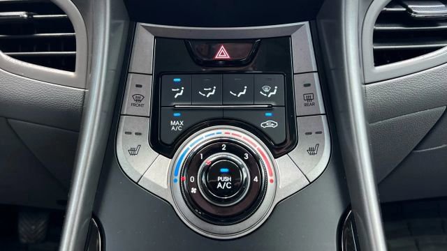 Used 2013 Hyundai Elantra image 30