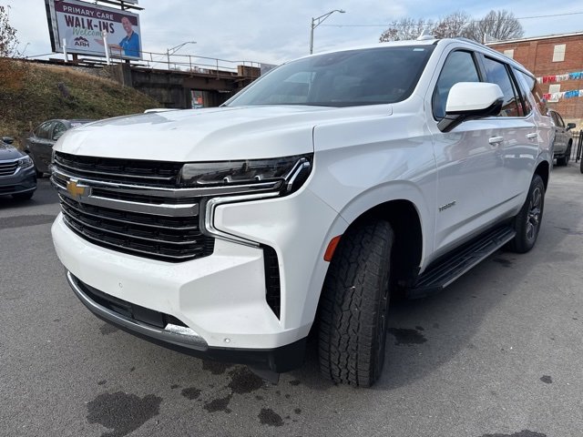 Used 2023 Chevrolet Tahoe LT w/ Luxury Package image 5