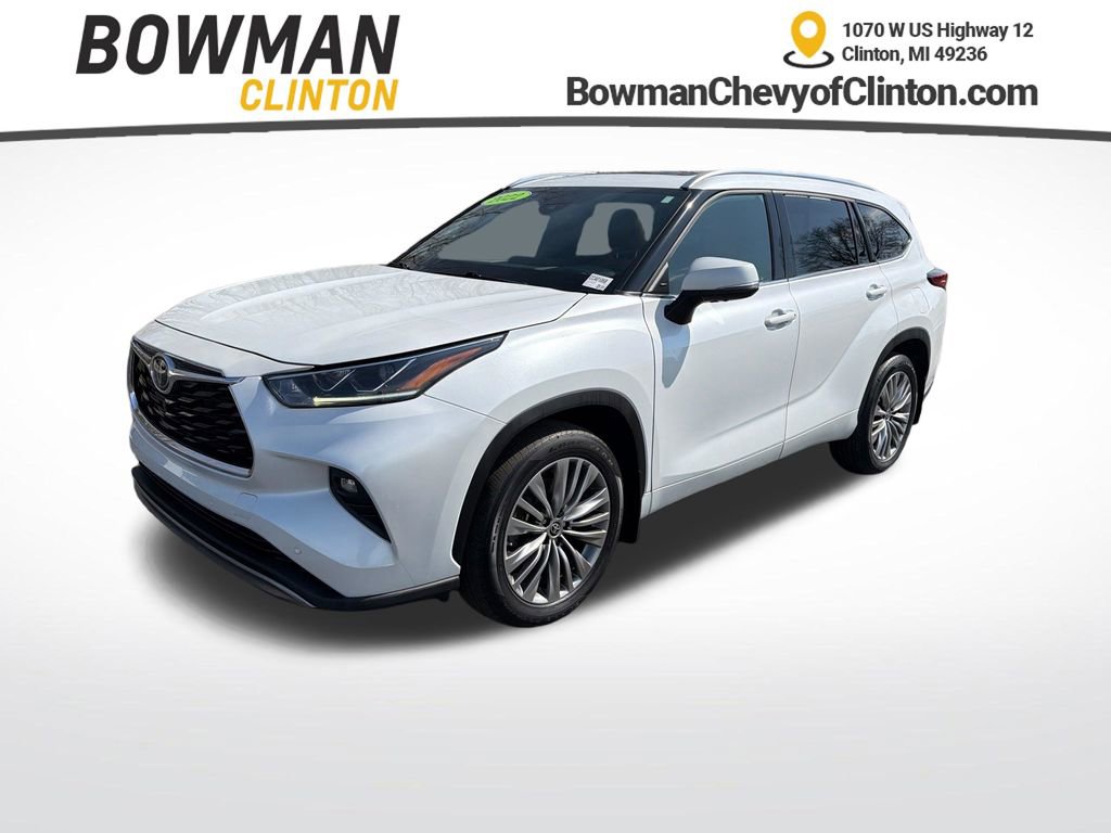 Used 2022 Toyota Highlander Platinum AWD/4WD image 1