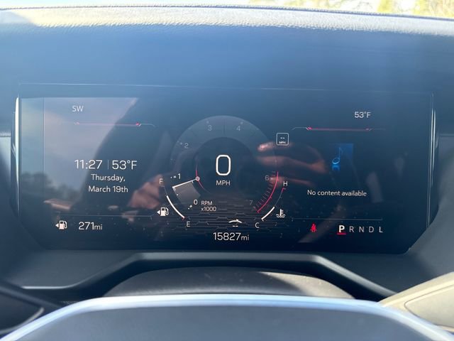 Used 2025 GMC Acadia Elevation FWD image 6