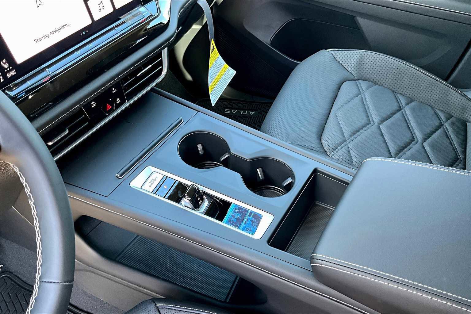 New 2026 Volkswagen Atlas SE image 7