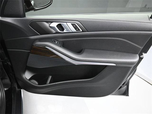 Used 2021 BMW X5 xDrive40i w/ Convenience Package image 45