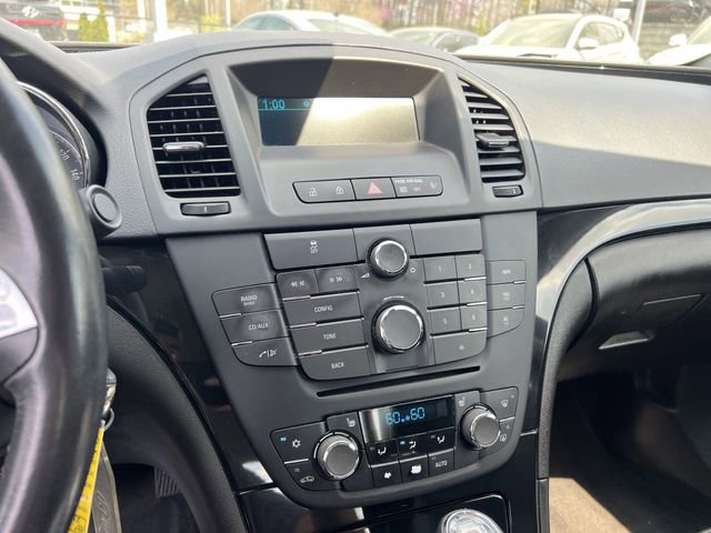 Used 2011 Buick Regal CXL image 29