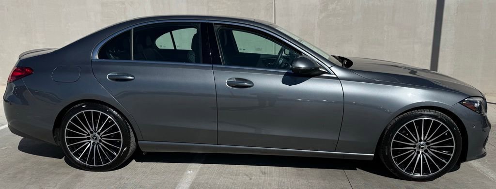 Used 2025 Mercedes-Benz C 300 Sedan image 3