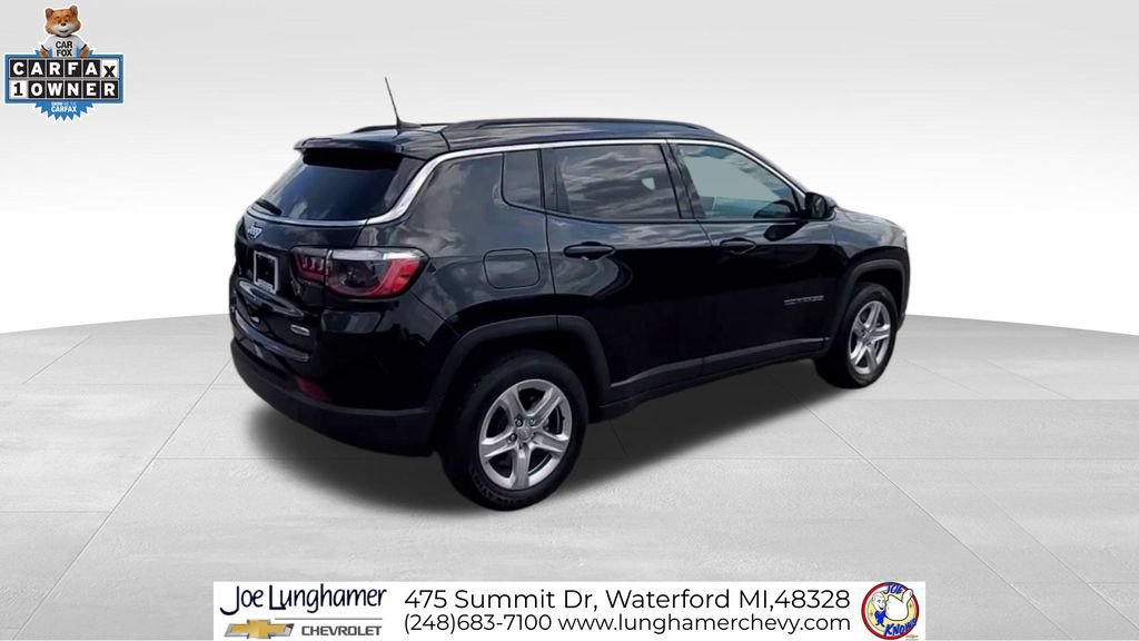 Used 2023 Jeep Compass Latitude w/ Convenience Group AWD/4WD image 9