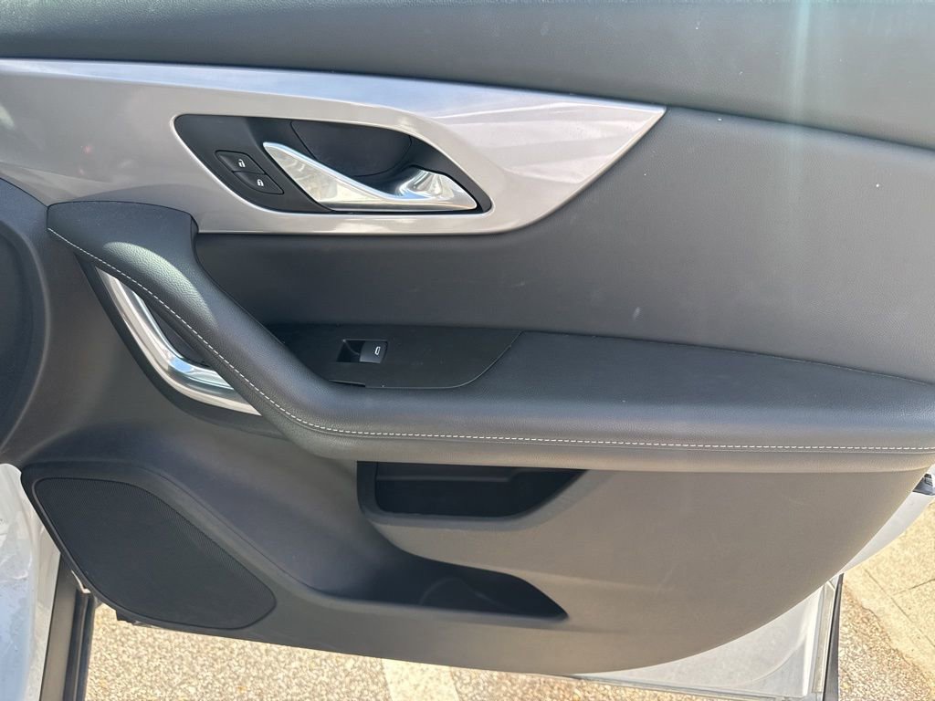 Used 2024 Chevrolet Blazer LT image 9