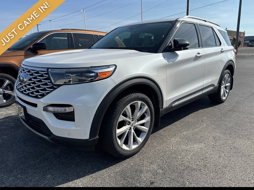 Used 2023 Ford Explorer Platinum w/ Technology Package AWD/4WD image 3