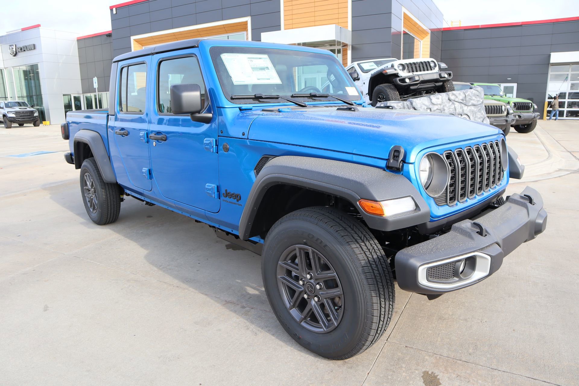 New 2026 Jeep Gladiator Sport AWD/4WD image 1