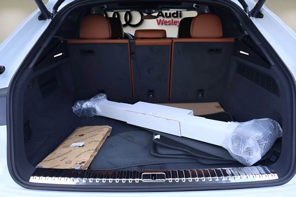 New 2026 Audi Q8 Prestige image 17