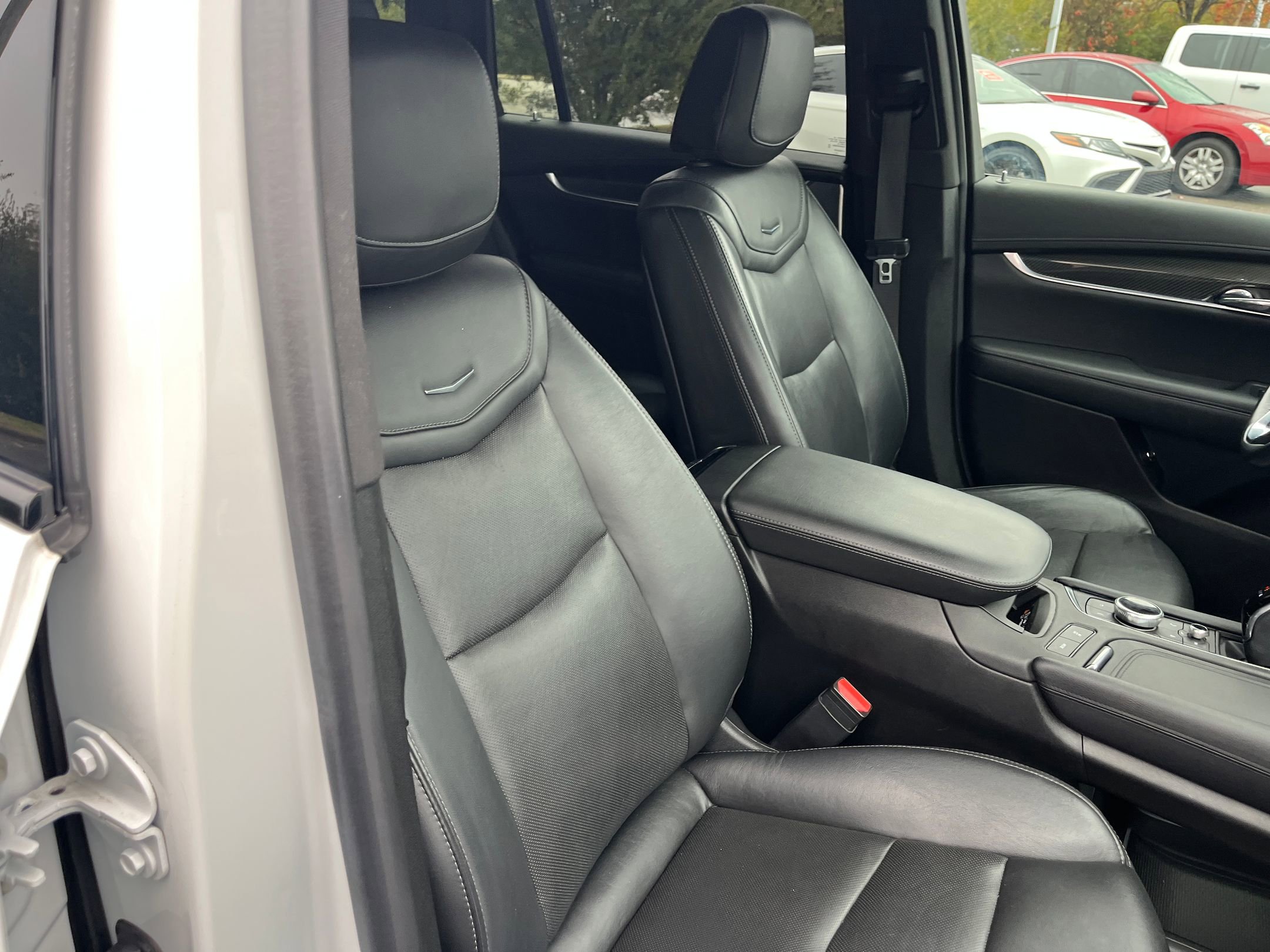 Used 2020 Cadillac XT6 Sport image 33