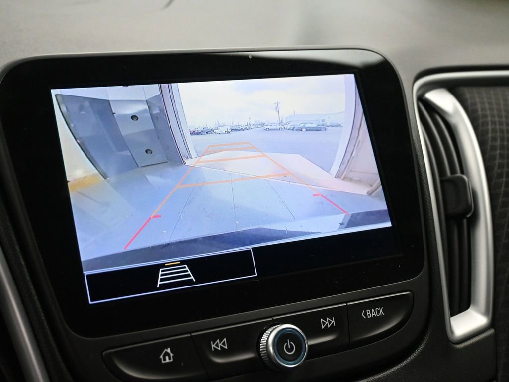 Used 2023 Chevrolet Malibu LT image 29