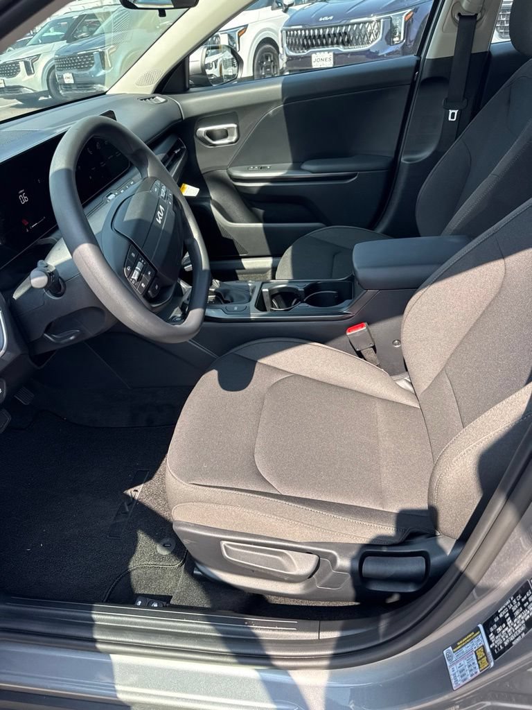 New 2026 Kia K4 FWD image 9