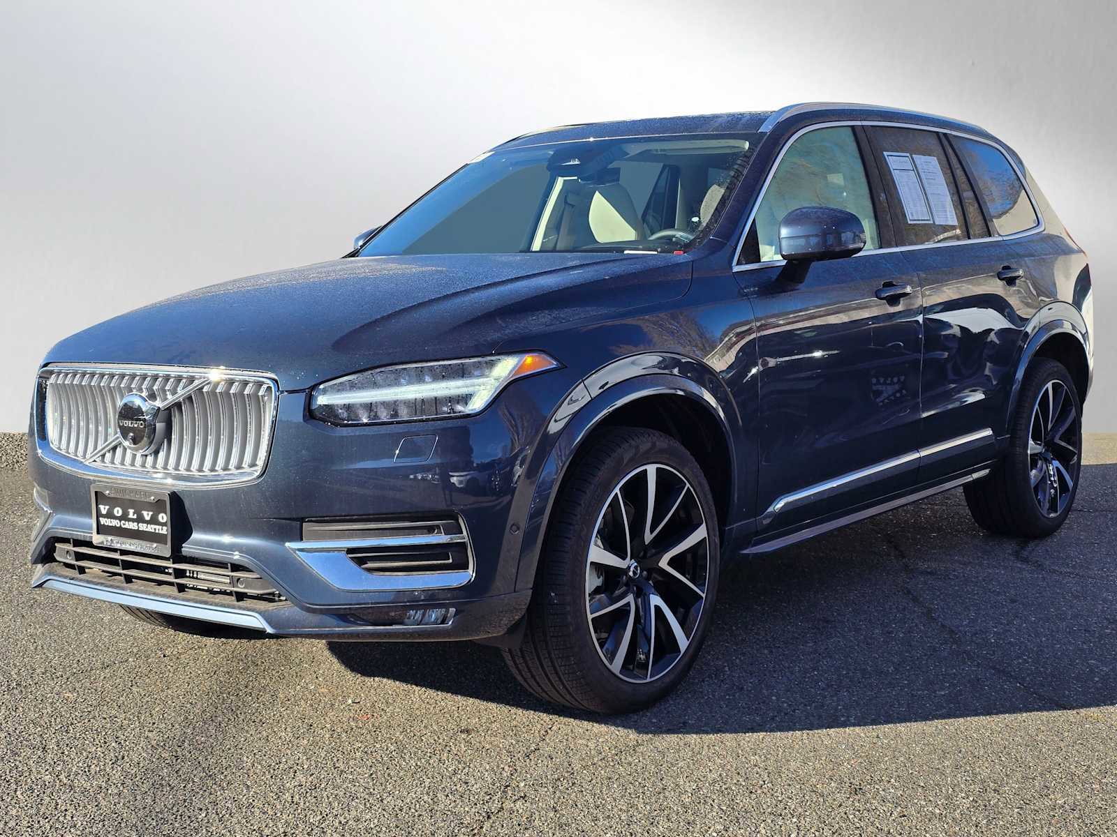 Certified 2023 Volvo XC90 B5 Plus w/ Protection Package Premier AWD/4WD image 3