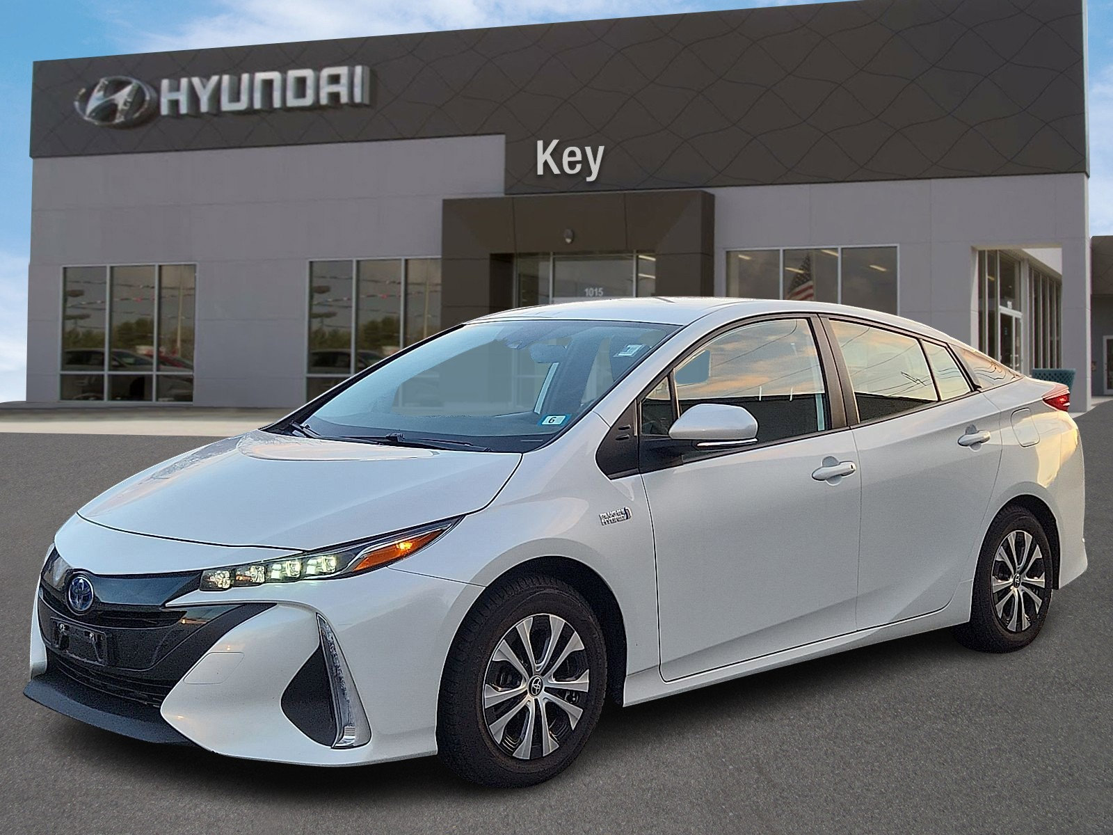 Used 2022 Toyota Prius Prime XLE image 7
