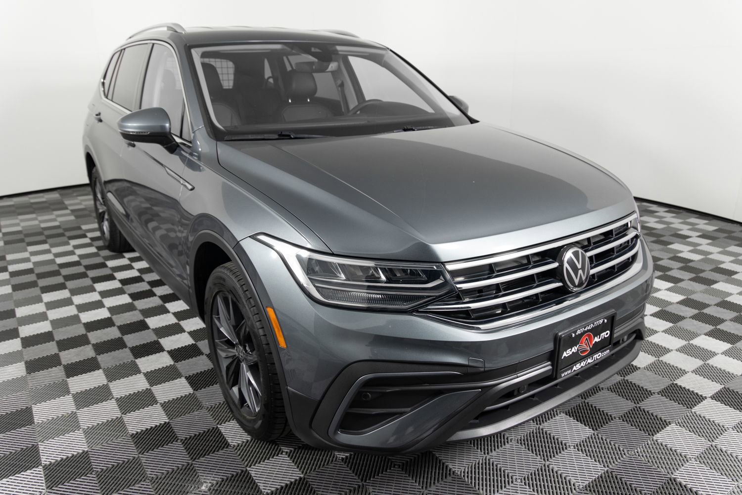 Used 2022 Volkswagen Tiguan SE image 10