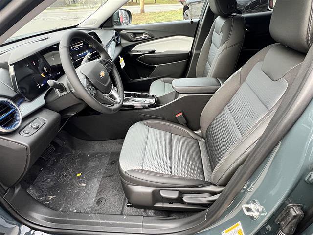 New 2026 Chevrolet Trax LT w/ Driver Confidence Package FWD image 11