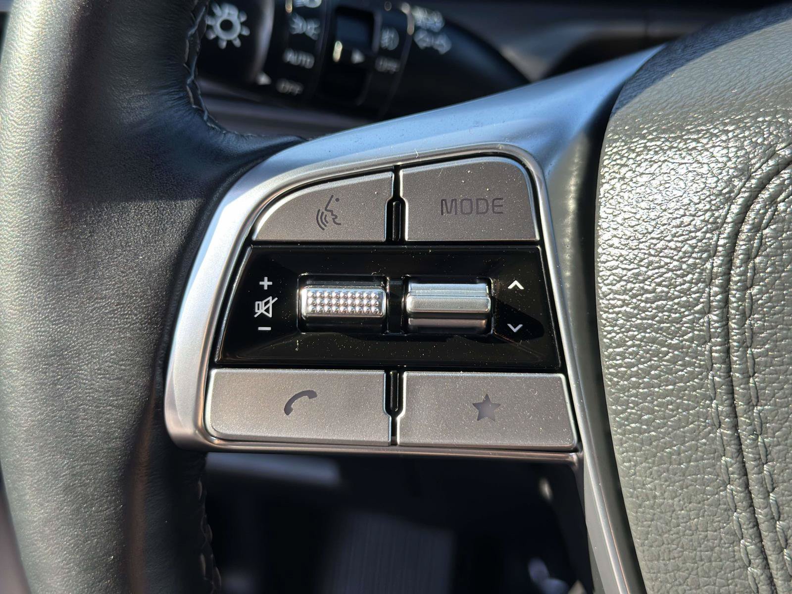 Used 2025 Kia Telluride SX Prestige X-Line AWD/4WD image 17