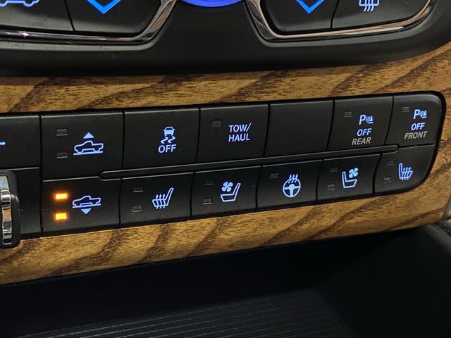 Used 2017 RAM 1500 Laramie Longhorn image 29