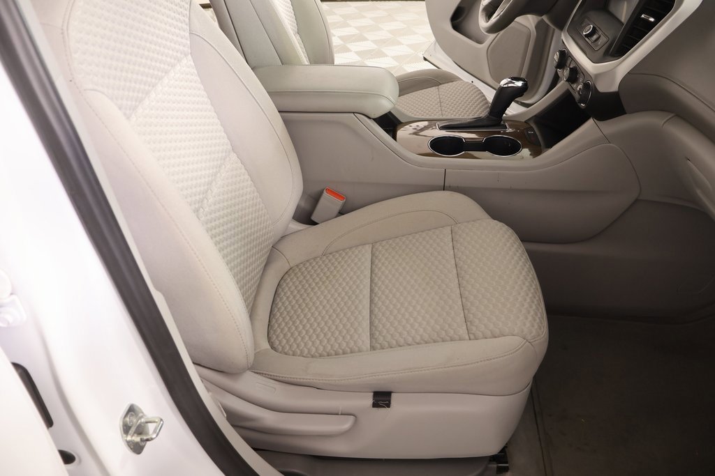 Used 2018 GMC Acadia SLE image 13