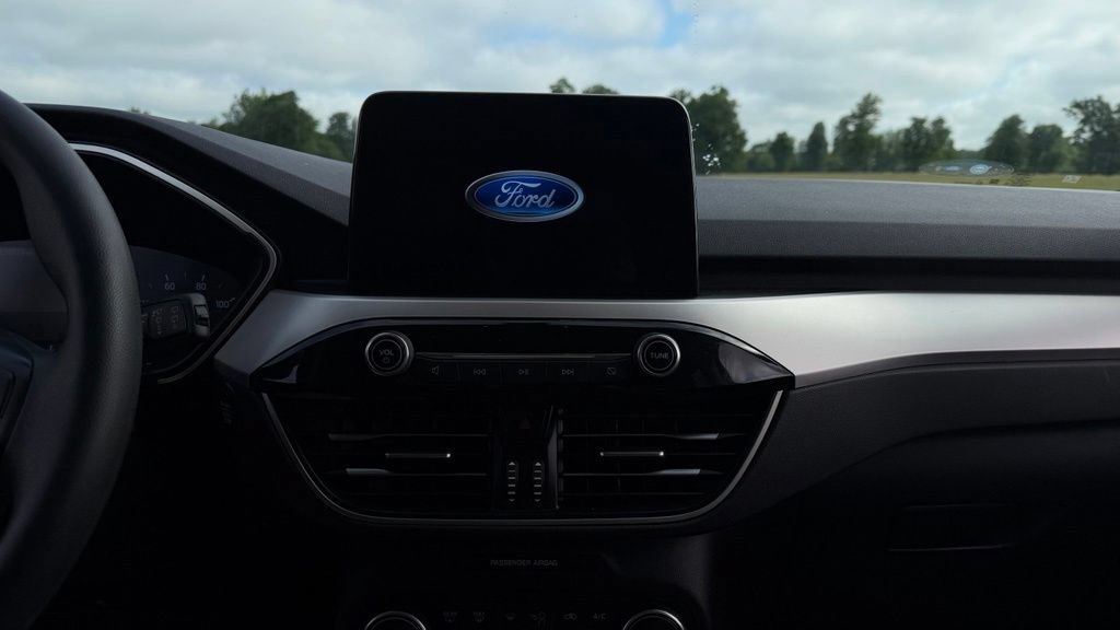 Used 2020 Ford Escape SE FWD image 13