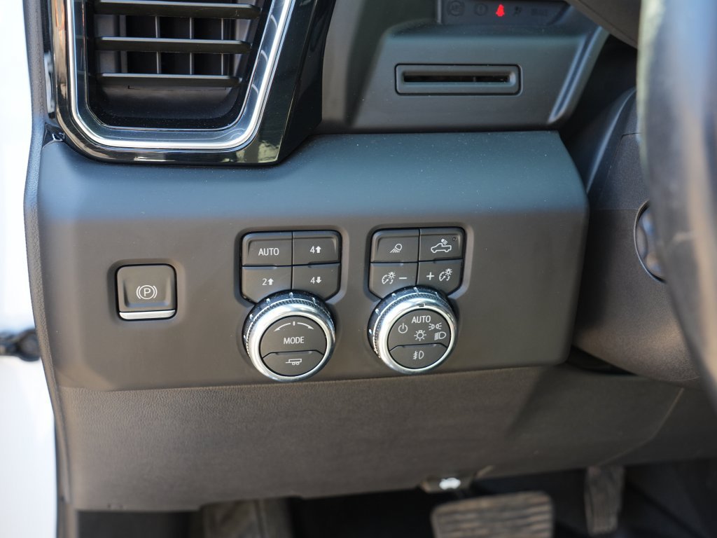 Used 2022 GMC Sierra 1500 Denali AWD/4WD image 18