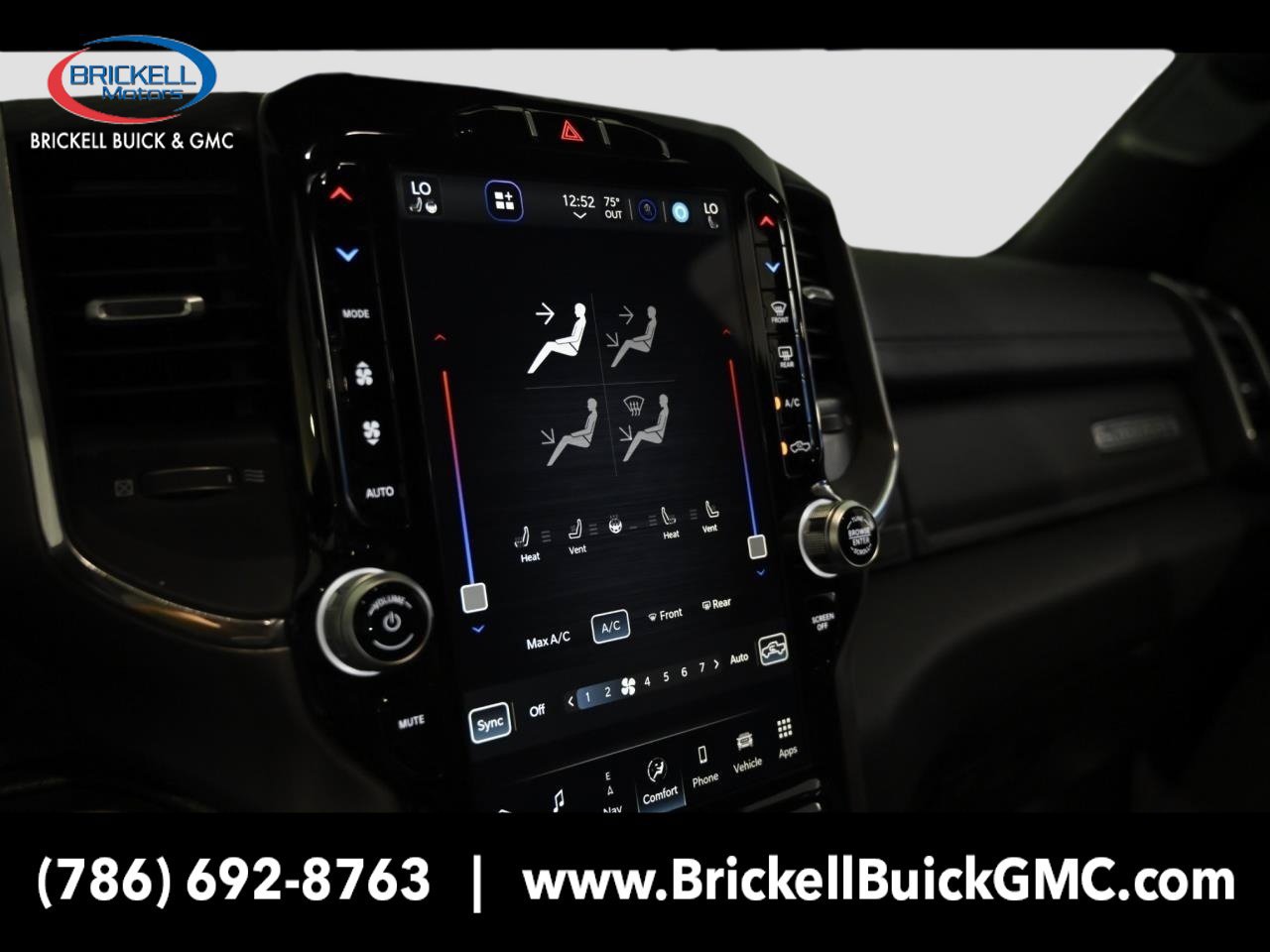 Used 2024 RAM 1500 Laramie AWD/4WD image 32