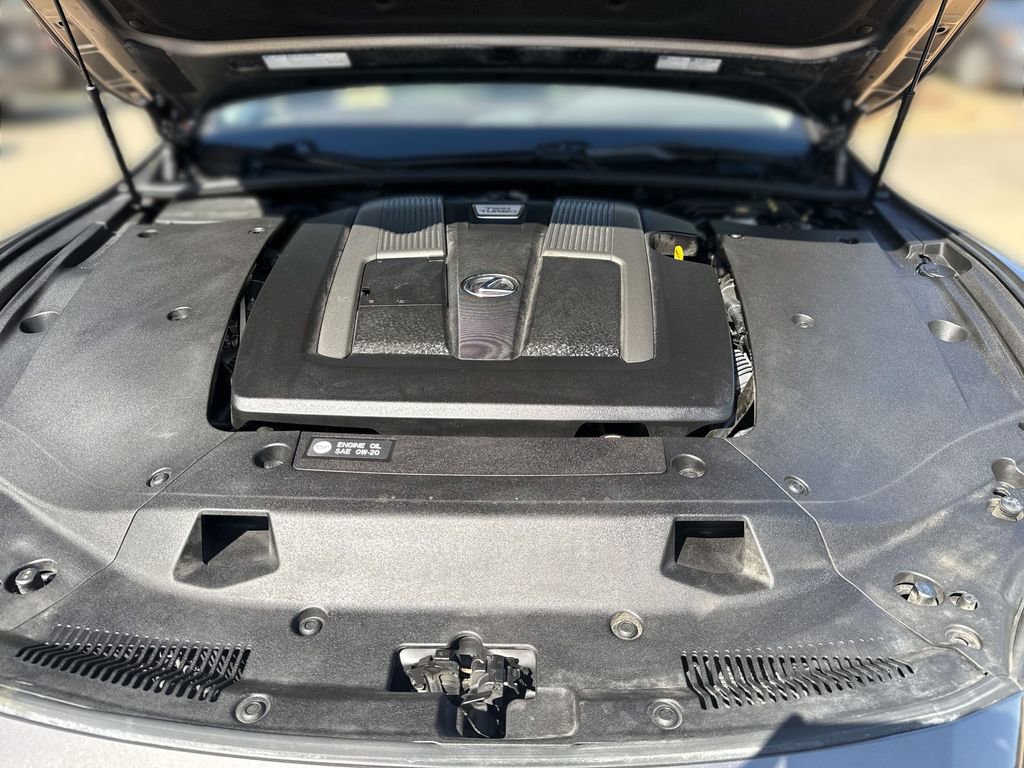 Used 2018 Lexus LS 500 w/ Interior Upgrade Package image 18