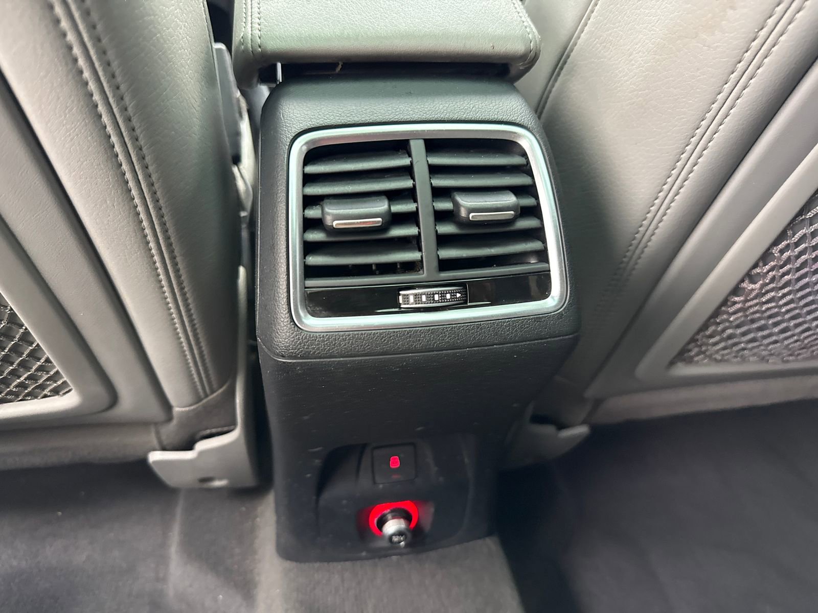 Used 2018 Audi Q3 2.0T Premium Plus w/ S Line Competition Package AWD/4WD image 39