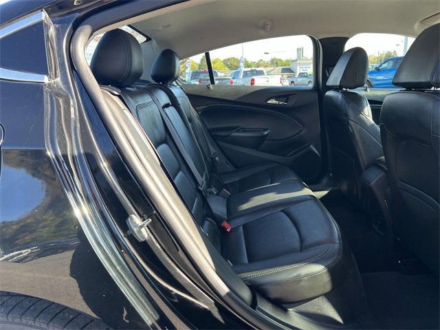 Used 2017 Chevrolet Cruze Premier image 18