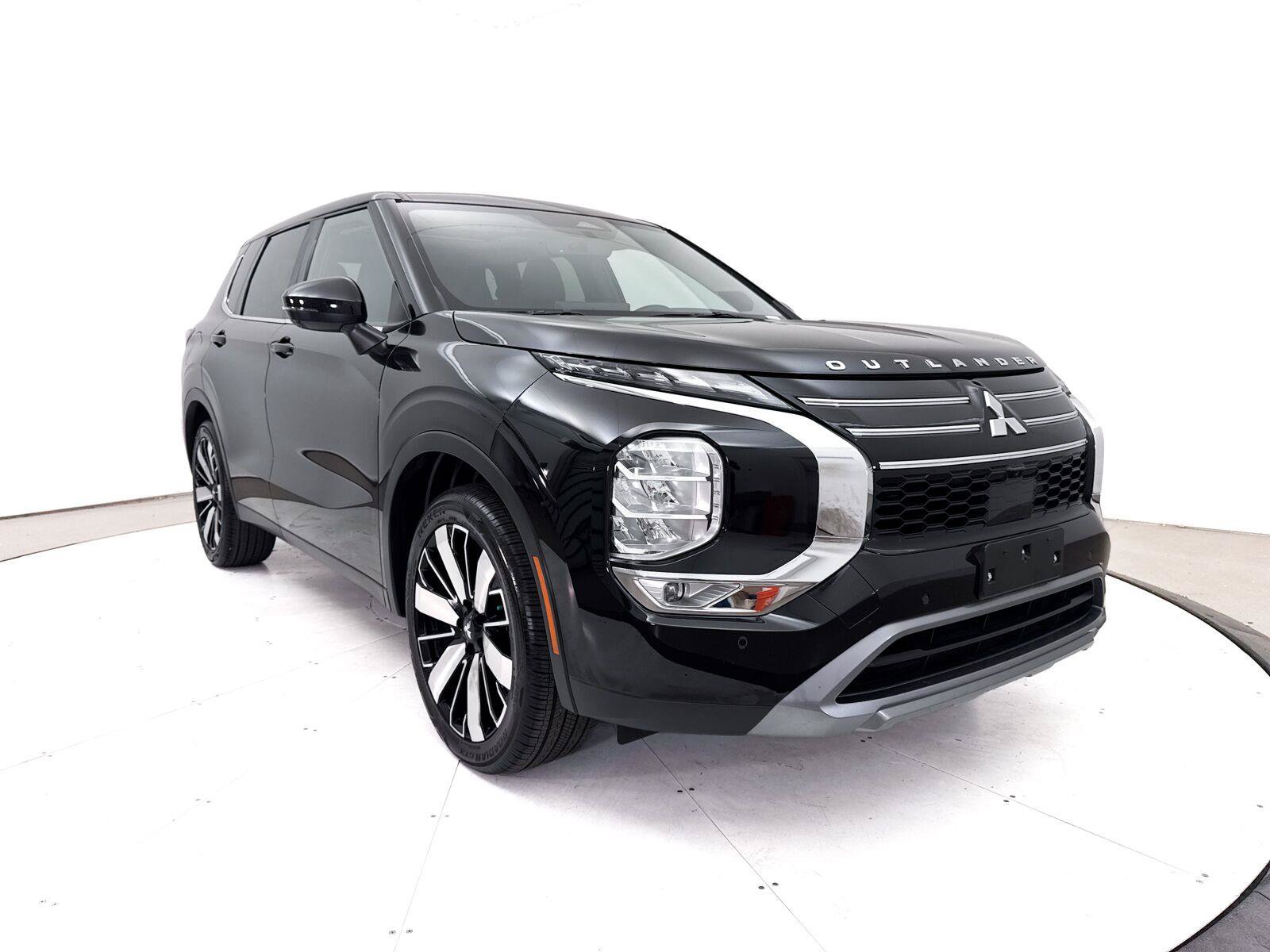 Used 2025 Mitsubishi Outlander SE FWD image 15