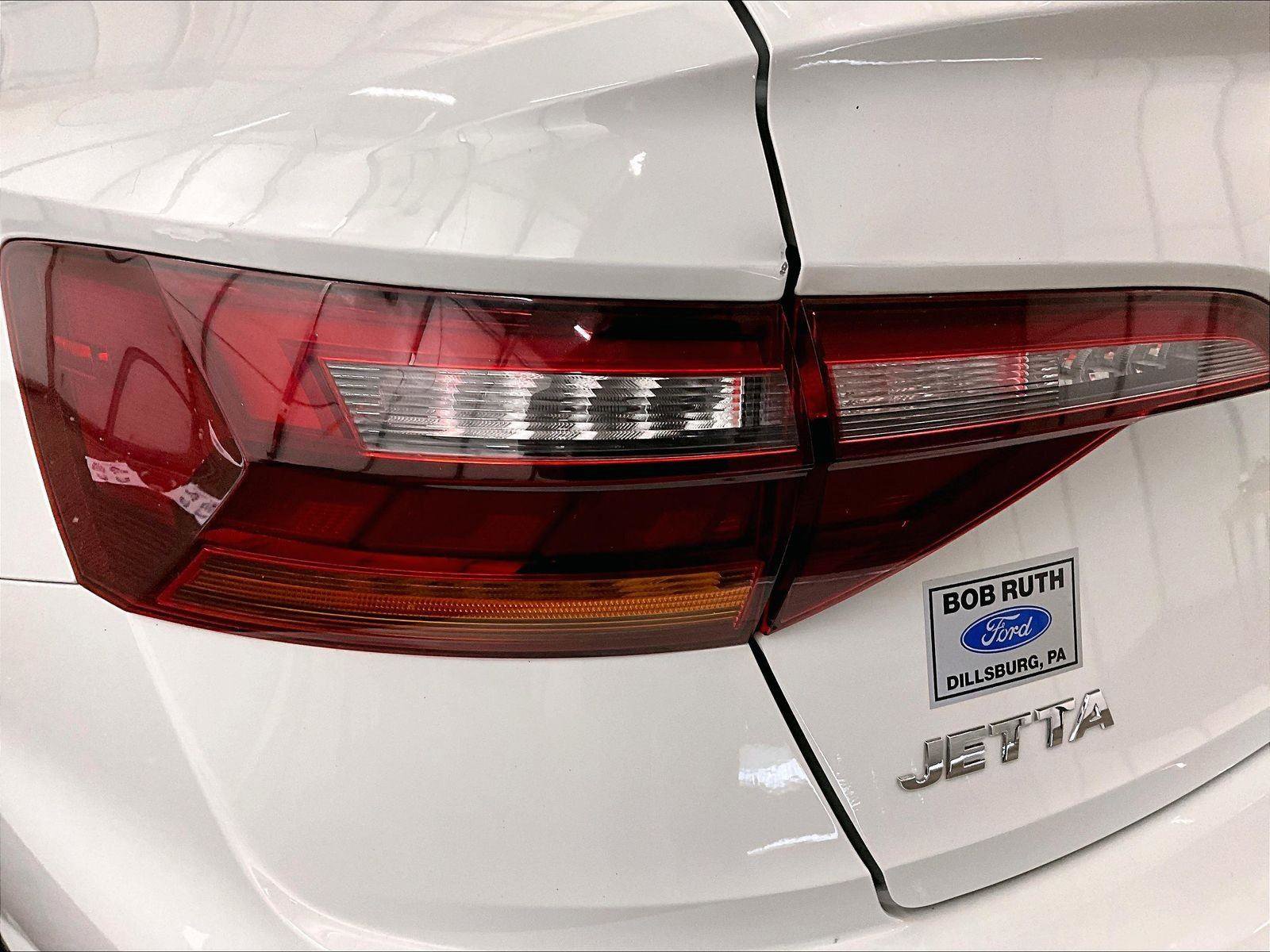 Used 2019 Volkswagen Jetta R-Line FWD image 28