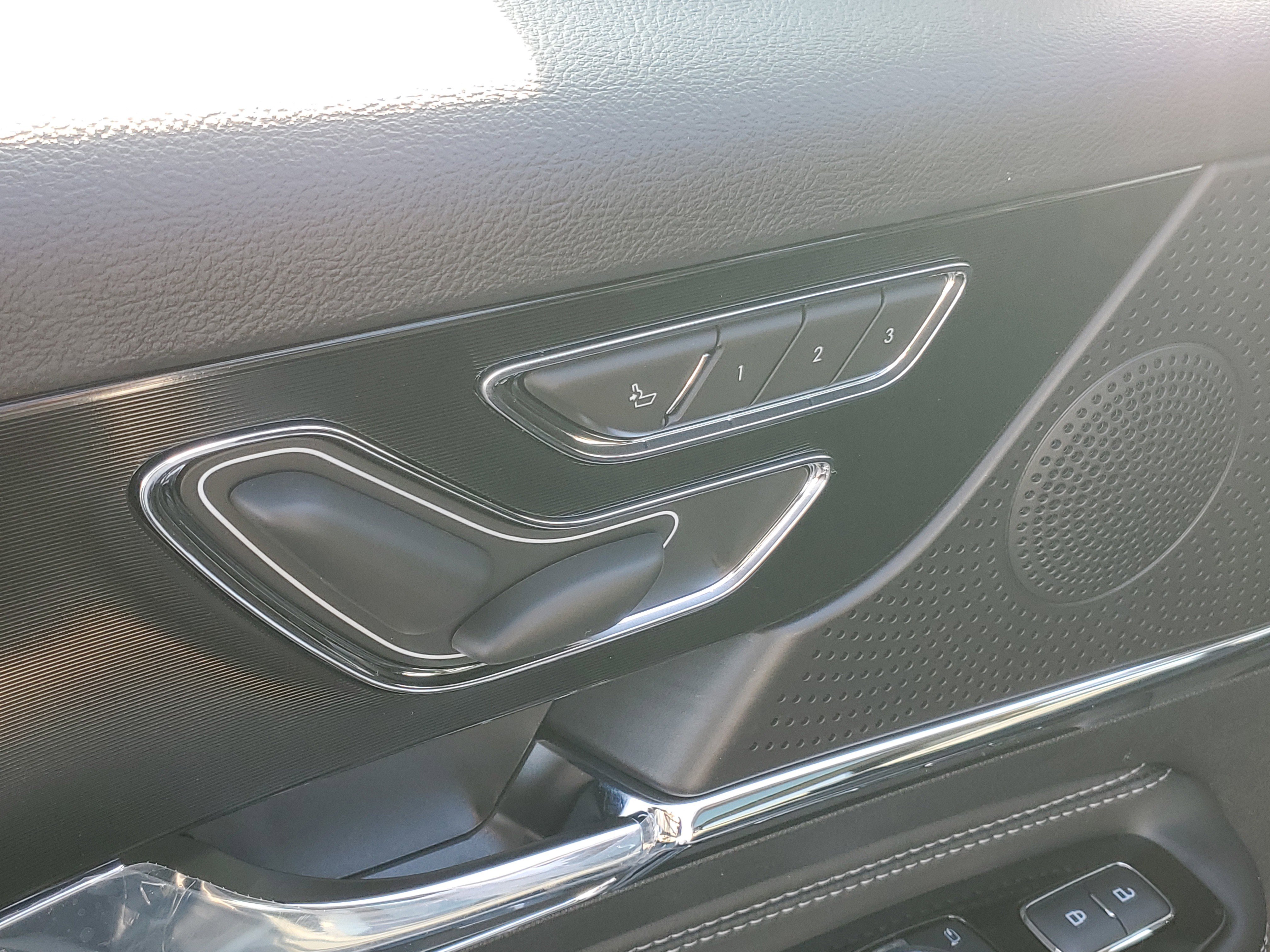 New 2026 Lincoln Corsair Premiere image 9