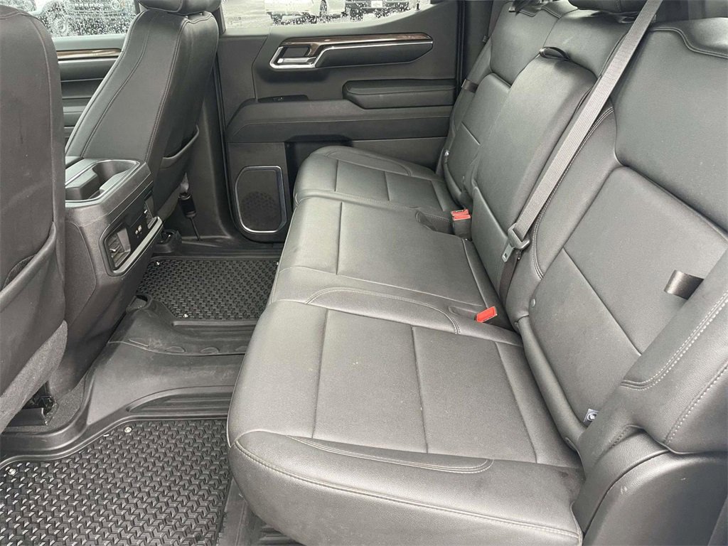 Used 2024 Chevrolet Silverado 1500 LT Trail Boss w/ LT Trail Boss Premium Package image 12